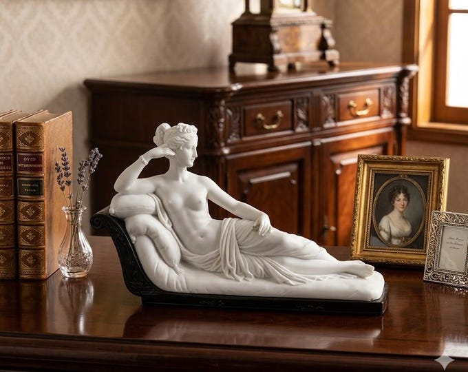 Classical sculpture "Paolina Borghese" by Canova in alabaster powder 35 x 21 cm (13.77 x 8.26 inches) Italian artisan production.