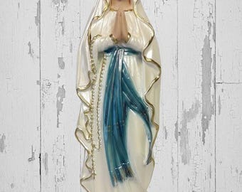 Madonna Lourdes statue 31.5 cm (12.40 inches) in plaster with pearl decoration, handcrafted in Italy