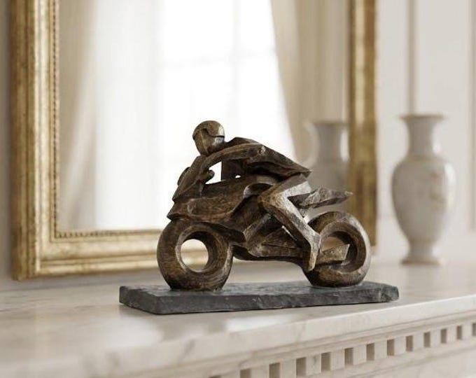 Classical Motorcyclist sculpture, 16 x 25 cm (6.29 x 9.84 inches) in bronzed resin marble, handcrafted in Italy