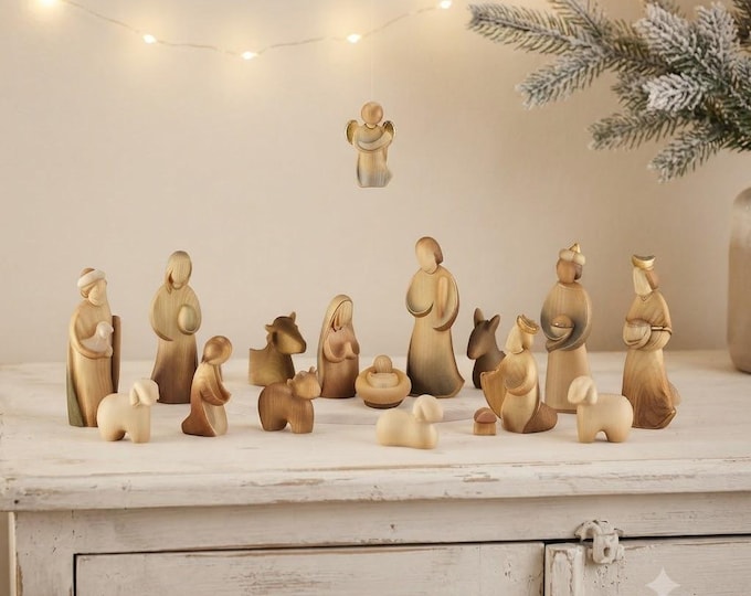 Complete 16-piece nativity scene (without stable) carved in Valgardena wood, hand-decorated, various sizes, Italian artisan production