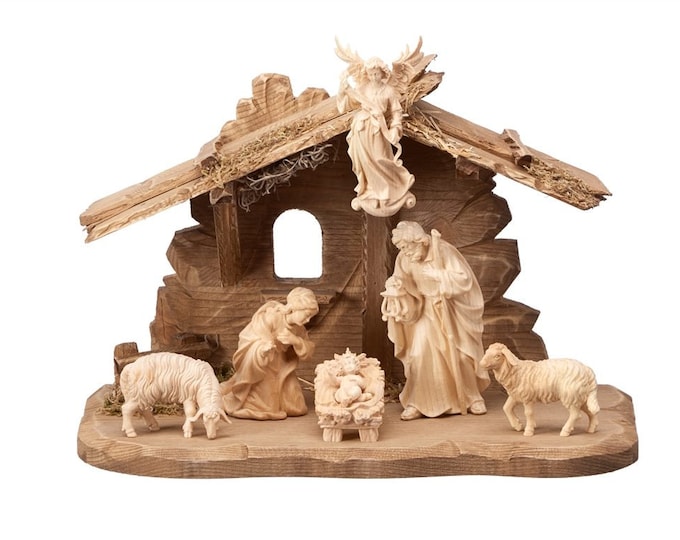 Alpine nativity scene carved in Valgardena pine wood, 8 pieces with hut, Italian artisan production