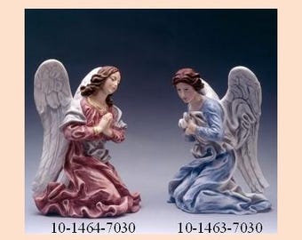 Pair of angels by Bernini cm 22 (8.66 inches) made of alabaster powder, hand decorated, made in Italy