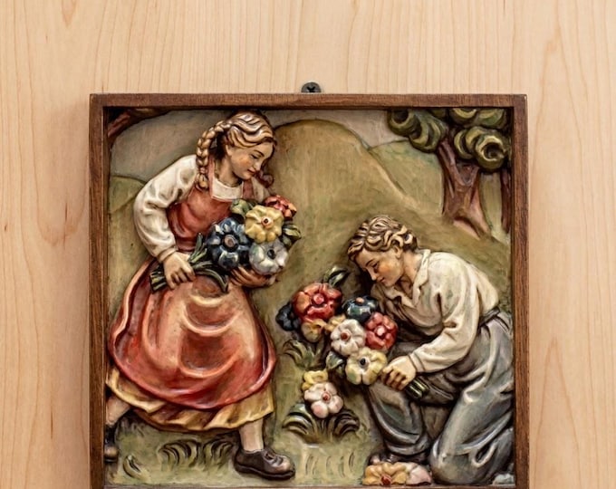 Bas-relief sculpture "Spring", carved in Valgardena wood, hand-decorated, Italian artisan production