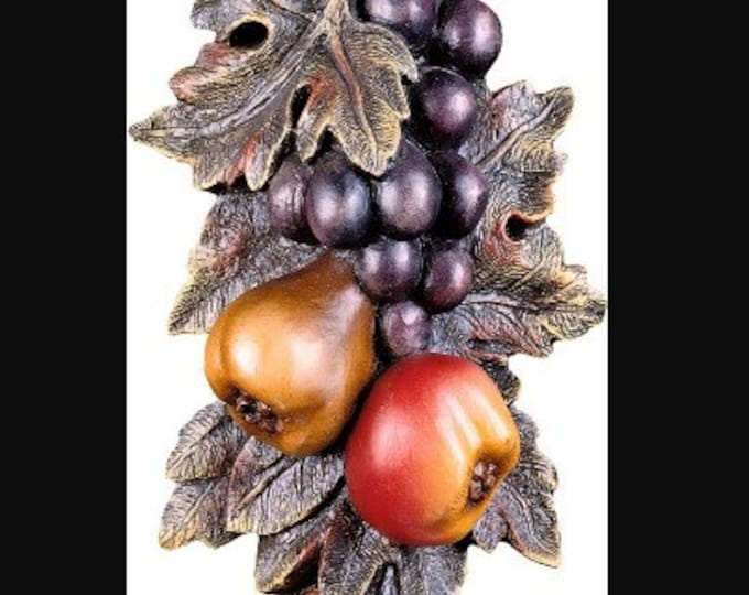 Sculpture composition of harvested fruit, carved in Valgardena wood, decorated by hand, of Italian artisan production