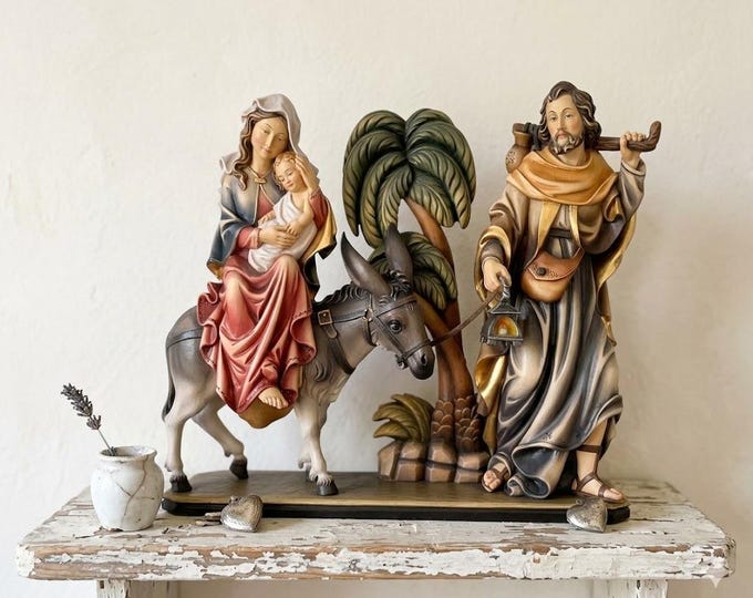 The Flight into Egypt sculpture statue, carved from Valgardena wood and hand-decorated, handcrafted in Italy.