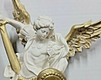 Statue of Saint Michael the Archangel 27 cm (10.62 inches) in marble resin full decorated by hand, Italian artisan production