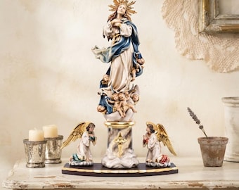 Sculpture of the Madonna Assumed into Heaven, Immaculate Conception with altar carved in Valgardena wood and hand-decorated, Italian production