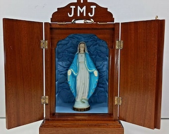 Wood and glass display case 42 cm (16.53 inches) with handcrafted resin statue of the Miraculous Madonna 21 cm (8.26 inches)
