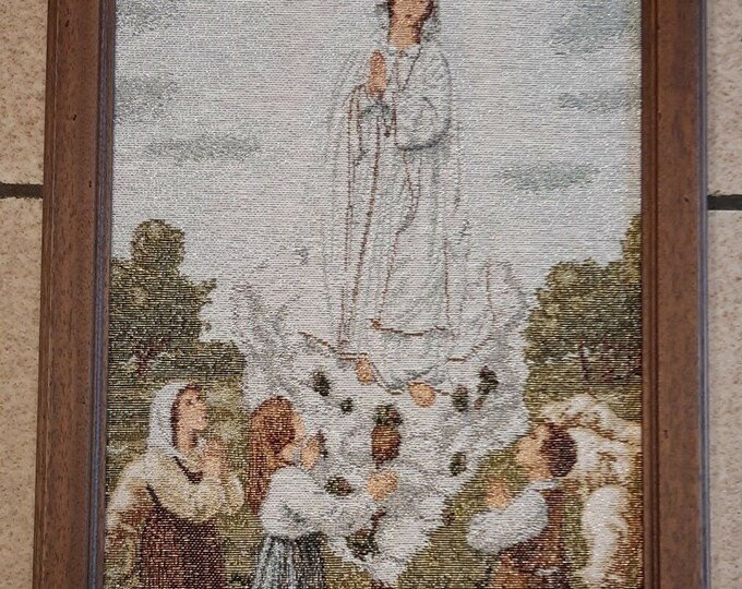 Tapestry of Our Lady of Fatima with little shepherds with poor art frame cm 53 x 33 (20.86 x 12.99 inches) of Italian artisan production