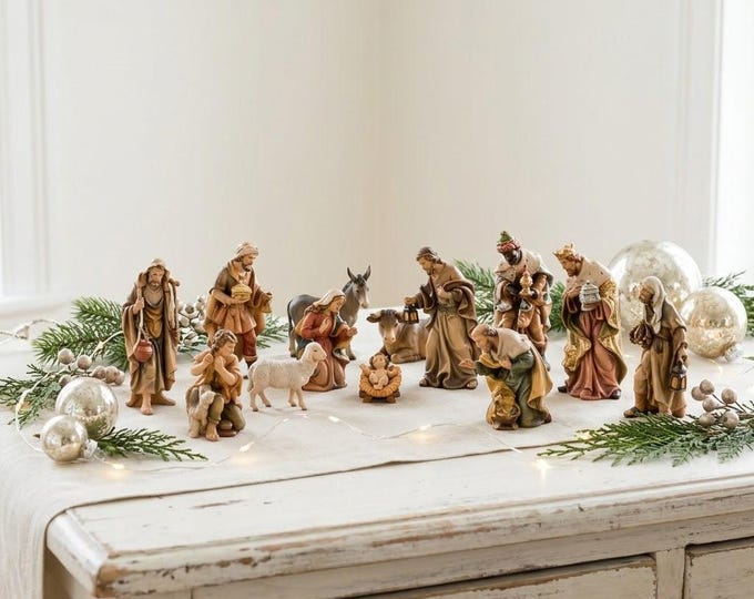 Complete 13-piece nativity scene (without stable) carved in Valgardena wood, hand-decorated, various sizes, Italian artisan production