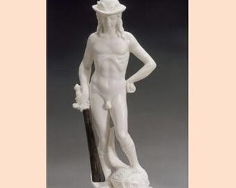 Classic sculpture "David by Donatello", cm 30 (11.81 inches) in alabaster powder, marble base, handcrafted, made in Italy