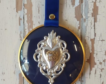 Votive heart ex voto grace received diameter 10.5 cm (4.13 inches) of Italian artisan production
