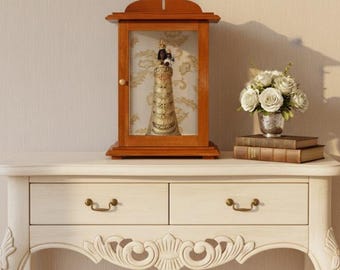 Wooden and glass case 47 cm (18.50 inches) fabric interior and statue of the Madonna of Loreto 30 cm (11.81 inches) handcrafted