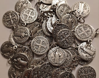 Set of Saint Benedict of Nursia medals diameter cm 2 (0.78 inches) of Italian artisan production various quantities