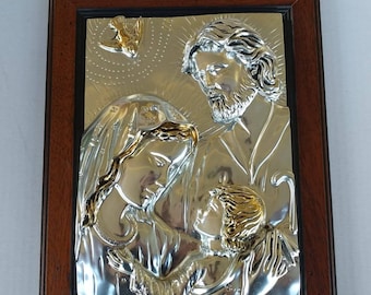 Painting of the Holy Family cm 31 x 25 (12.20 x 9.84 inches) in silver laminated alabaster powder of Italian craftsmanship