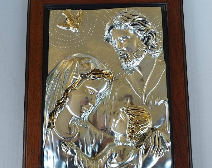Painting of the Holy Family cm 31 x 25 (12.20 x 9.84 inches) in silver laminated alabaster powder of Italian craftsmanship