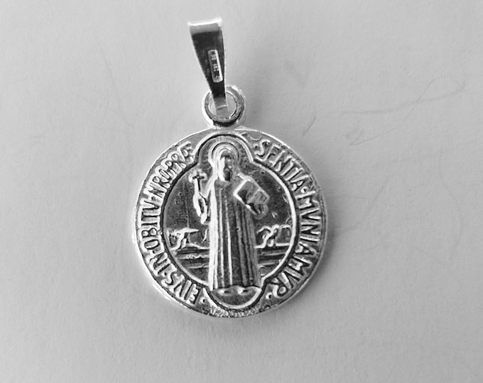 Silver medal of St. Benedict of Nursia diameter 18 mm (0.70 inches) of Italian artisan production