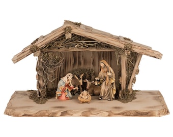 Hand-decorated nativity scene carved in Valgardena wood, 7 pieces with hut, various sizes available, Italian artisan production