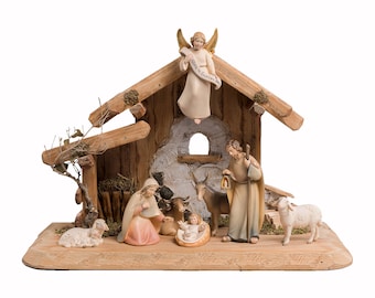 Nativity scene carved in Valgardena wood and decorated by hand, 8 pieces with hut, various sizes available, Italian artisan production