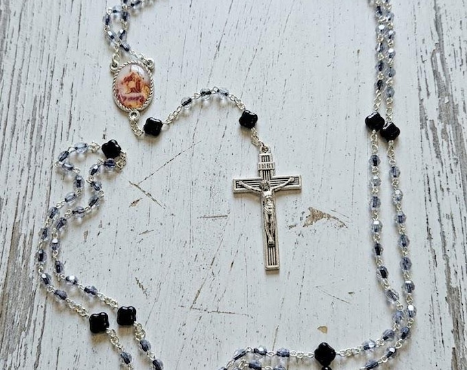 Rosary of One Hundred Requiems in crystal, with explanatory recitation booklet, handcrafted in Italy