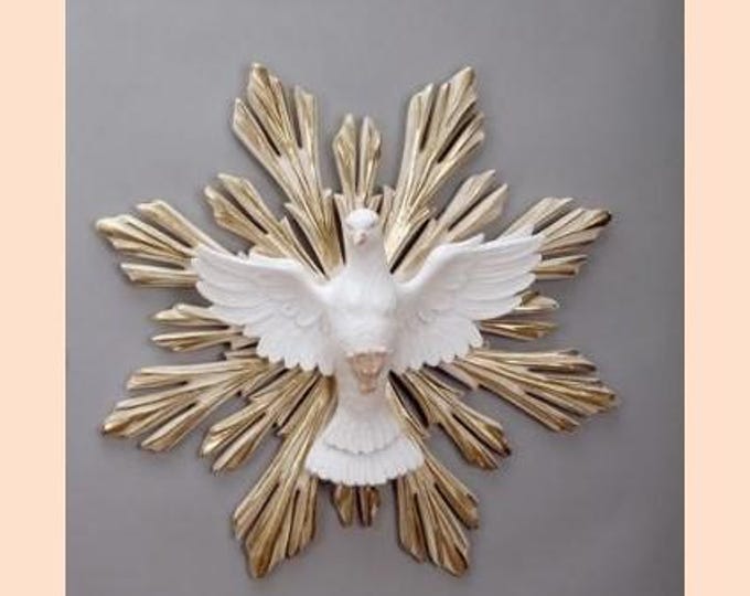 Holy Spirit plaque cm 38 (14.96 inches) in alabaster powder decorated by hand, Italian artisan production