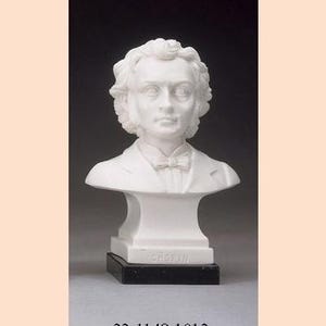 Bust sculpture Fryderyk Chopin cm 14 (5.51 inches) in alabaster powder, marble base, handcrafted, made in Italy