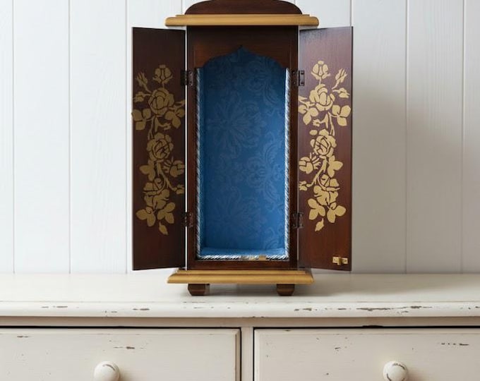 Wooden display case, handcrafted, with damask interior, ideal for statues measuring 25/29 cm (9.84/11.41 inches), foldable