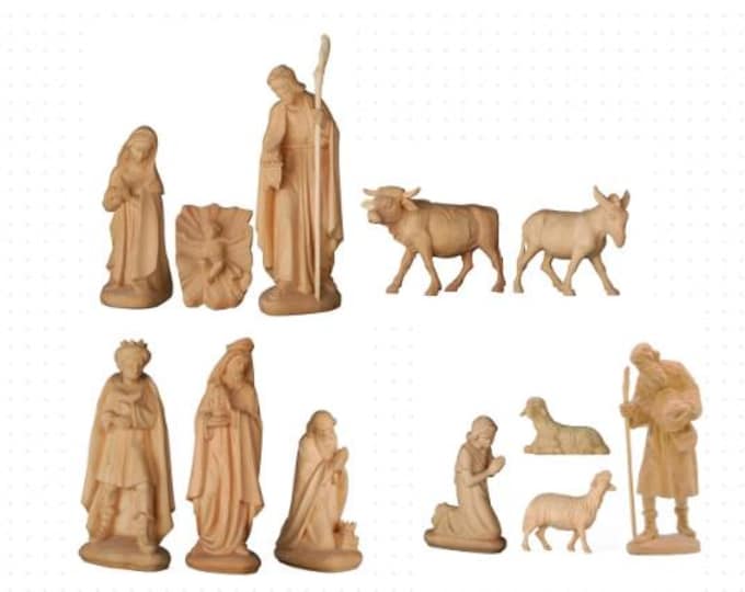 Nativity scene carved in Swiss pine wood from Val Gardena, 12 pieces, Italian artisan production, various sizes available