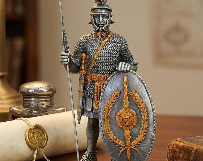 Classical sculpture Soldier of the Roman Empire, 11 cm (4.33 inches) in solid pewter, hand-decorated, artisanal, made in Italy