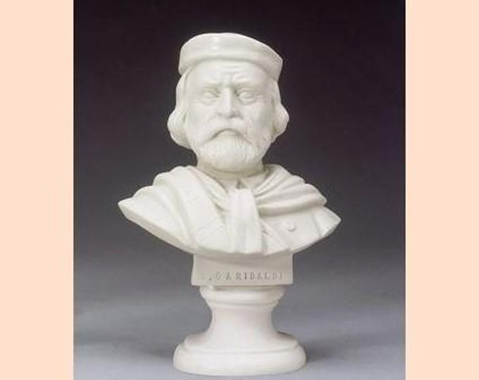 Sculpture bust of Giuseppe Garibaldi cm 16 (6.29 inches) in alabaster powder, handcrafted, made in Italy