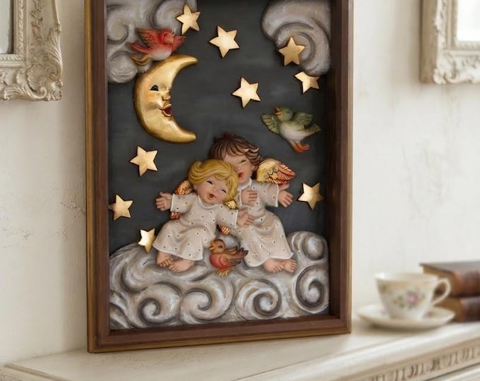 Bas-relief sculpture "Little Angels", carved in Valgardena wood, hand-decorated, Italian artisan production, gift idea
