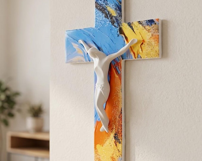 Crucifix made of Murano glass, handcrafted in Italy, various sizes available