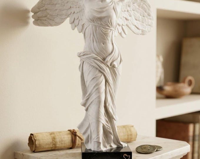 Classical sculpture "Winged Victory", 65 cm (25.59 inches) in alabaster powder, marble base, handcrafted, made in Italy