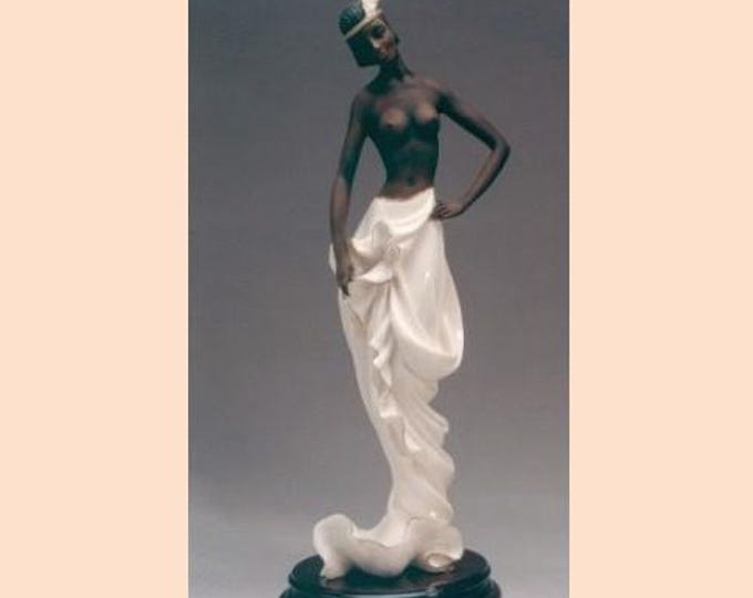 Art Nouveau Sculpture Young Woman, cm 48 (18.9 inch) in alabaster powder, wooden base, hand painted, made in Italy