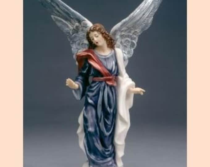 Guardian Angel statue cm 38 (14.96 inches) made of alabaster powder, wooden base, hand decorated, made in Italy