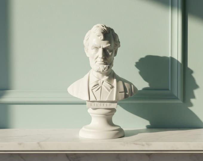 Bust sculpture of Abraham Lincoln, 16 cm (6.29 inches), made of alabaster powder, handcrafted, made in Italy