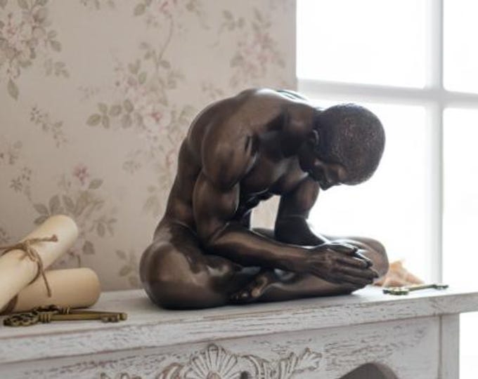 Classical sculpture of a naked man in meditation, 9 cm (3.54 inches) in bronzed resin marble, handcrafted in Italy