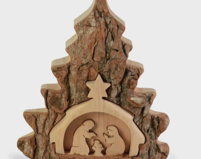 Nativity scene in a small tree 16 cm (6.30 inches) carved in Valgardena wood, handcrafted in Italy