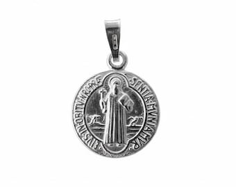 Medal of Saint Benedict of Norcia in silver, diameter 18 mm (0.70 inches), handcrafted in Italy.