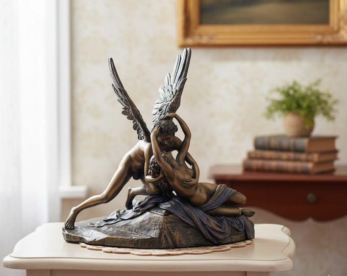 Classical sculpture of Cupid and Psyche by Canova, 27 x 30 cm (10.62 x 11.81 inches) in bronzed resin marble, handcrafted, made in Italy