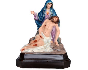 Statue of piety cm 30 (11.81 inches) in hand-decorated resin marble of Italian craftsmanship