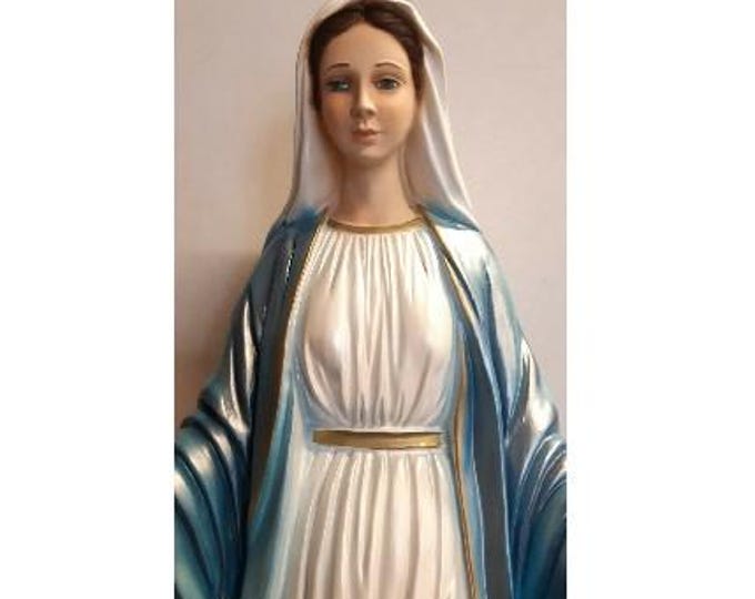 Miraculous Madonna statue cm 40 (15.75 inches) in marble resin decorated by hand, handcrafted in Italy