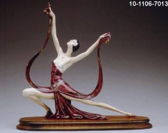 Liberty Style Sculpture Josephine, cm 45 (17.7 inch) in alabaster powder, wooden base, hand painted, made in Italy