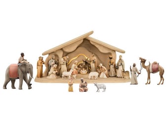 Nativity scene set carved in Valgardena wood, decorated by hand, 25 pieces with hut, various sizes, Italian handicraft production