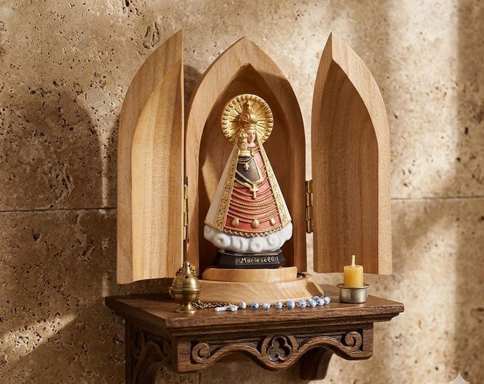 Statue of the Madonna of Mariazell with niche, carved in Valgardena wood and hand-decorated, made in Italy.