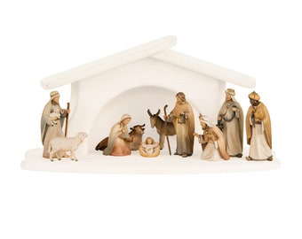 Complete nativity scene 11 pieces (without stable) carved in Valgardena wood, hand-decorated, various sizes, Italian artisan production