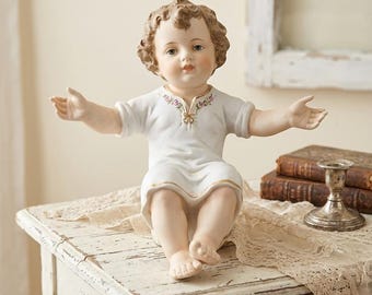 Baby Jesus statue 20 x 18 cm (7.87 x 7.08 inches) made of alabaster powder, hand decorated, made in Italy
