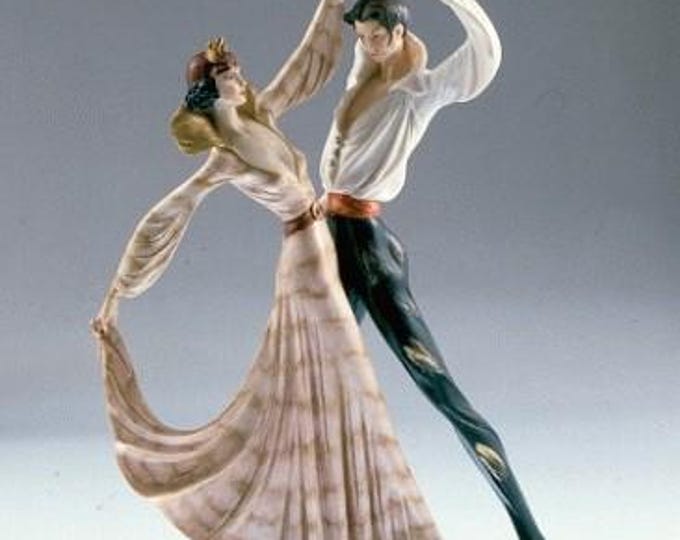 Liberty Style Sculpture The Dancers, cm 49 x 33 (19.3 x 13 inch) in alabaster powder, wooden base, hand painted, made in Italy