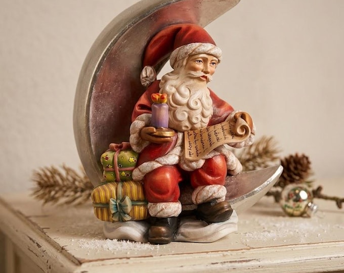 Santa Claus sculpture carved from Valgardena wood and hand-decorated, handcrafted in Italy.