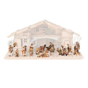 Complete nativity scene 24 pieces (without stable) carved in Valgardena wood, decorated by hand, various sizes, Italian artisan production